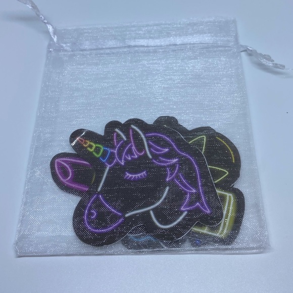 Neon graffiti style stickers - Picture 4 of 4